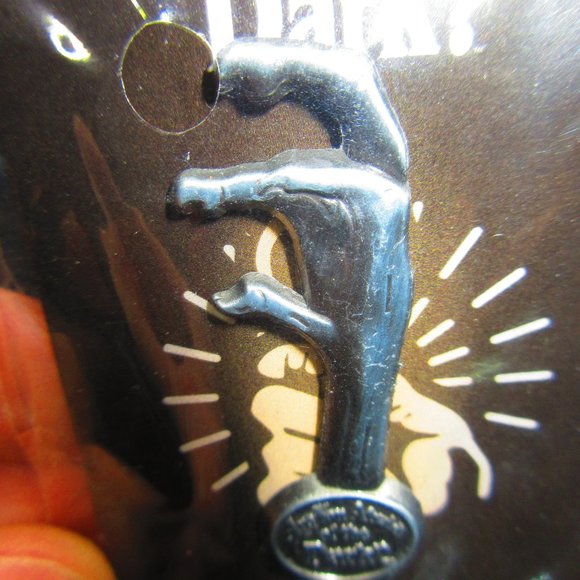 Are You Afraid Of The Dark Tale Of The Twisted Claw Pin 2020 Nick Box EXCLUSIVE - Picture 2 of 6